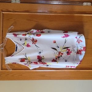 Floral blouse tank
